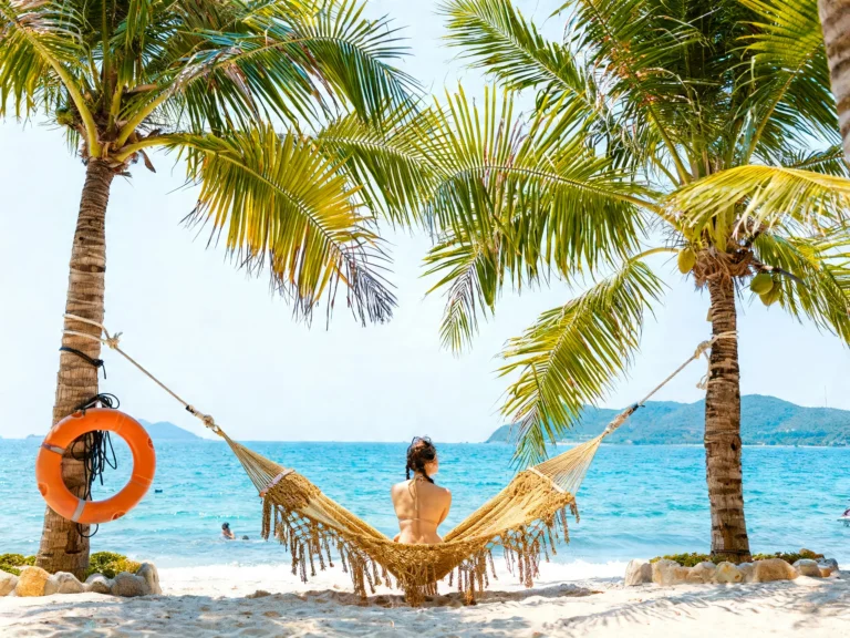Tour Bãi Sỏi – Mirae Park Tắm Biển & Buffet Trưa