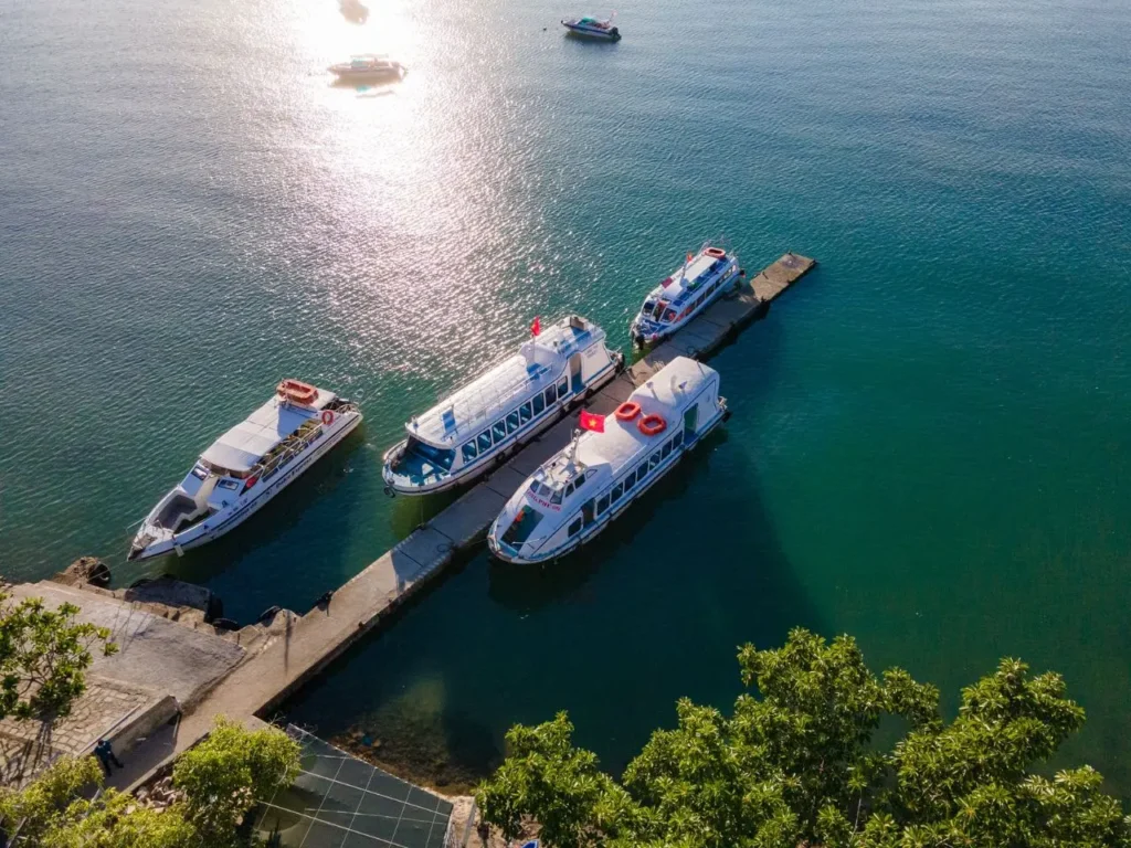 ktour-nha-trang-ben-tau-long-phu-cang-nha-phu