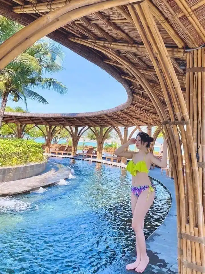 ktour-nha-trang-hon-tam-be-boi-vo-cuc