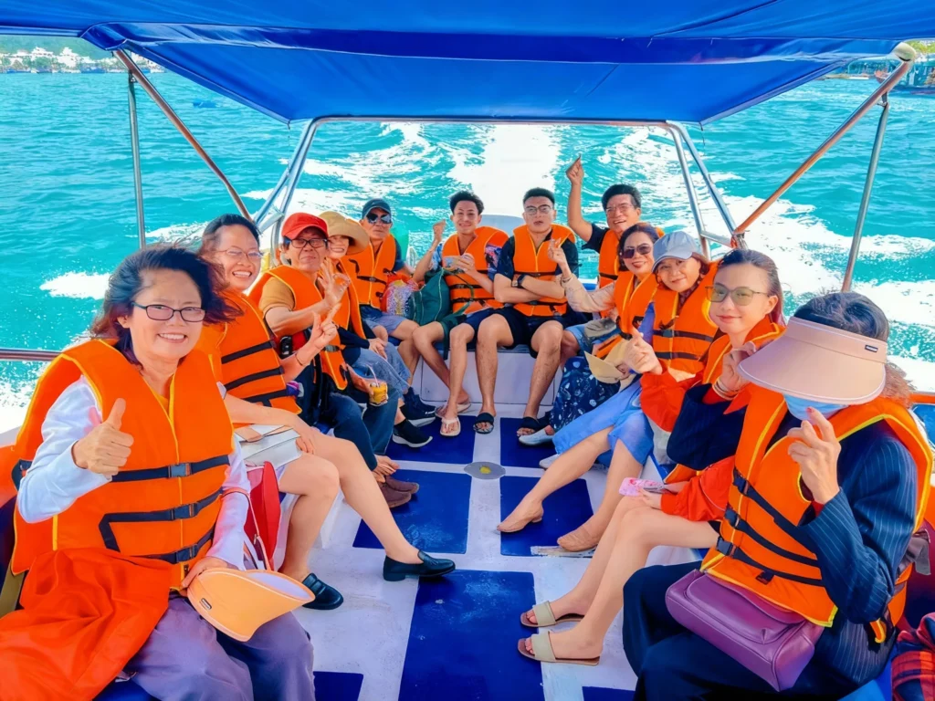 ktour-nha-trang-tou-4-dao-cano